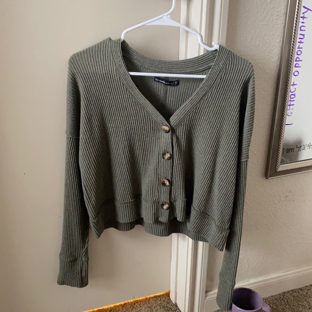 Abercrombie & Fitch cropped sweater!
